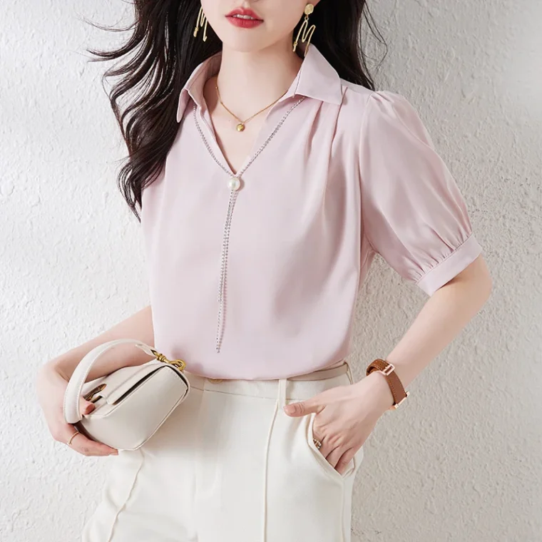 Chic and Versatile Ladies' Blouses for Effortless Style