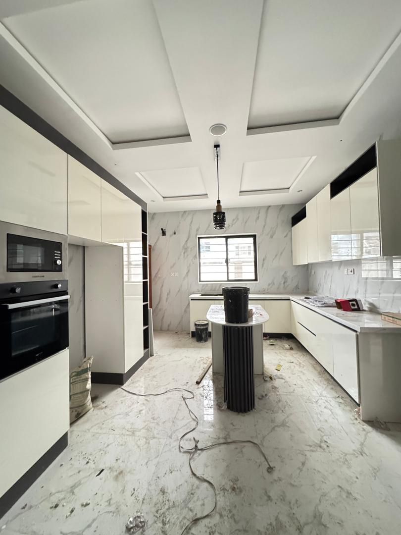 Newly Built 6 Bedroom Fully Detached Duplex - Image 3