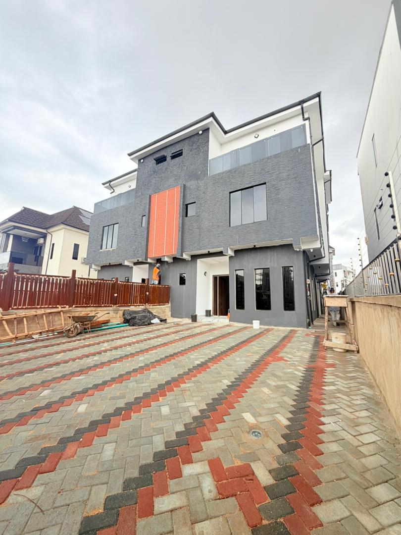 Stunningly Built 4-Bedroom Semi-Detached Duplex - Image 2