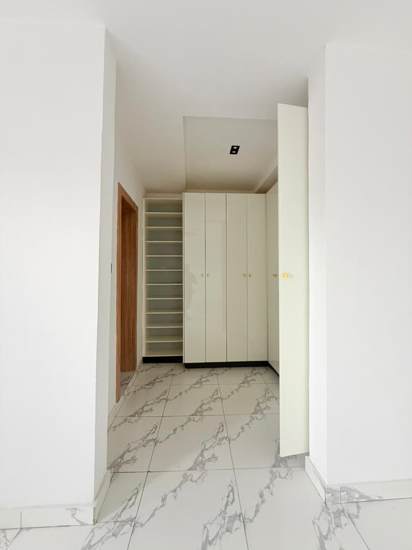 Stunningly Built 4-Bedroom Semi-Detached Duplex - Image 7