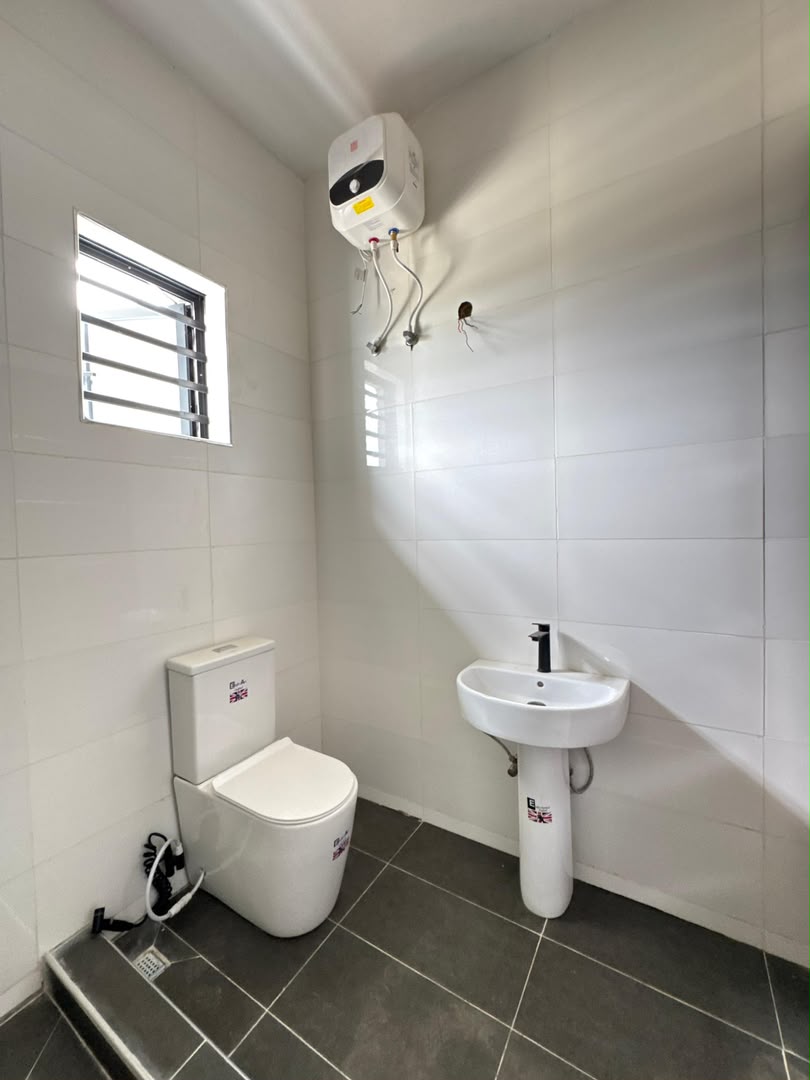 Newly Built 3-Bedroom Apartments, Surulere, Lagos - Image 8