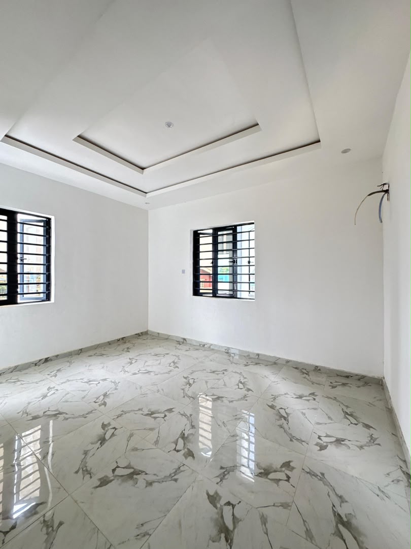 Newly Built 3-Bedroom Apartments, Surulere, Lagos - Image 10