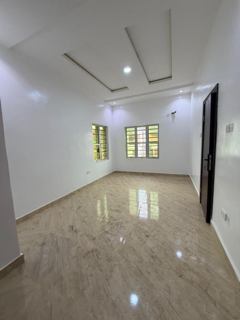 Neatly Built 3-Bedroom Apartment, Magodo GRA Phase 2, Lagos - Image 6