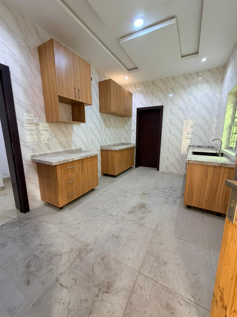 Neatly Built 3-Bedroom Apartment, Magodo GRA Phase 2, Lagos - Image 9
