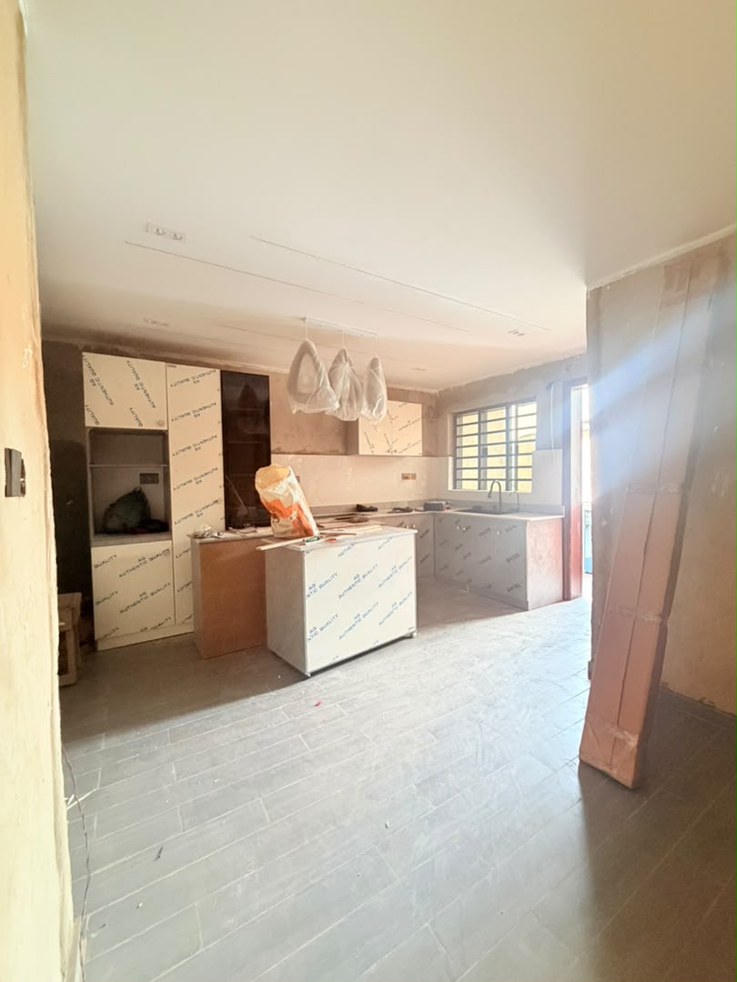 Exquisitely Built 4-Bedroom Semi Detached Duplex with BQ, Yaba, Lagos - Image 4