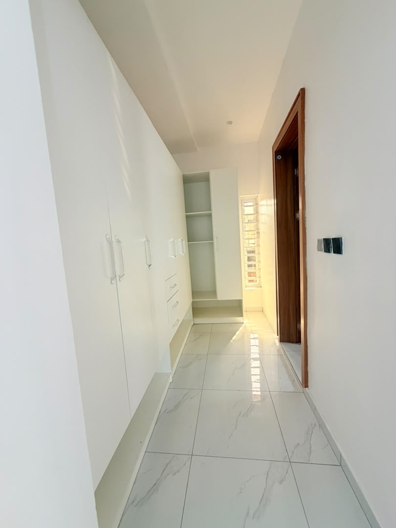 Magnificently Built 5-Bedroom Fully Detached Duplex with a Room BQ, Magodo GRA Phase 2, Lagos - Image 3