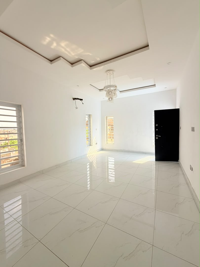 Magnificently Built 5-Bedroom Fully Detached Duplex with a Room BQ, Magodo GRA Phase 2, Lagos - Image 5