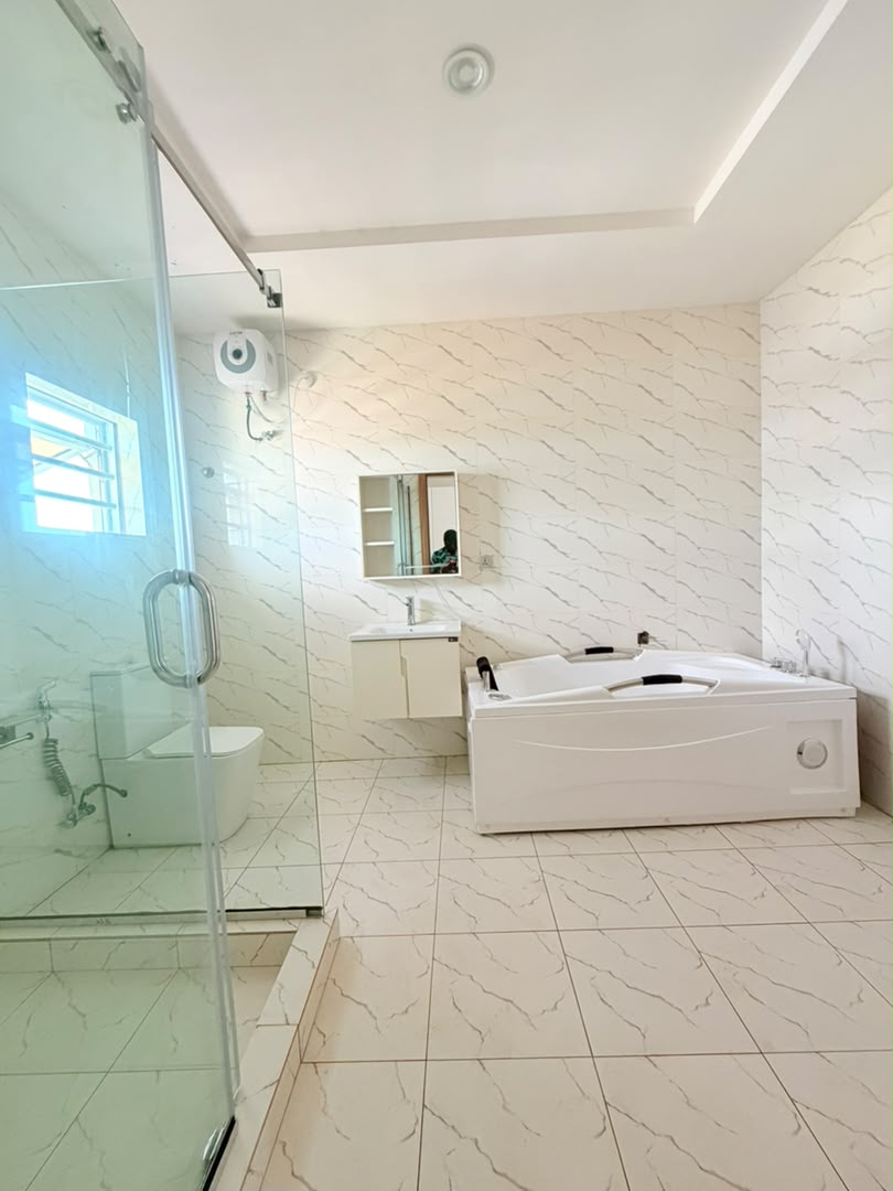 Magnificently Built 5-Bedroom Fully Detached Duplex with a Room BQ, Magodo GRA Phase 2, Lagos - Image 17