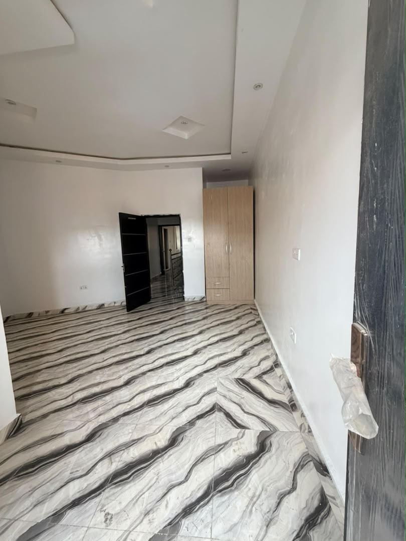 Neatly Built 4-Bedroom Semi-Detached Duplex with a Room BQ, Surulere, Lagos - Image 8