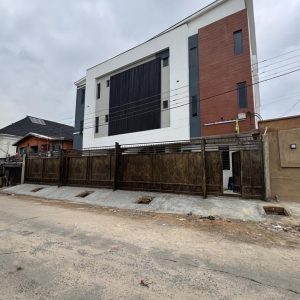 Neatly Built 1-Bedroom Apartment, Surulere, Lagos