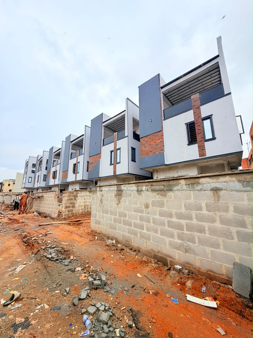 Exquisitely Built 5-Bedroom Detached Duplex with BQ, Opebi, Ikeja - Image 5