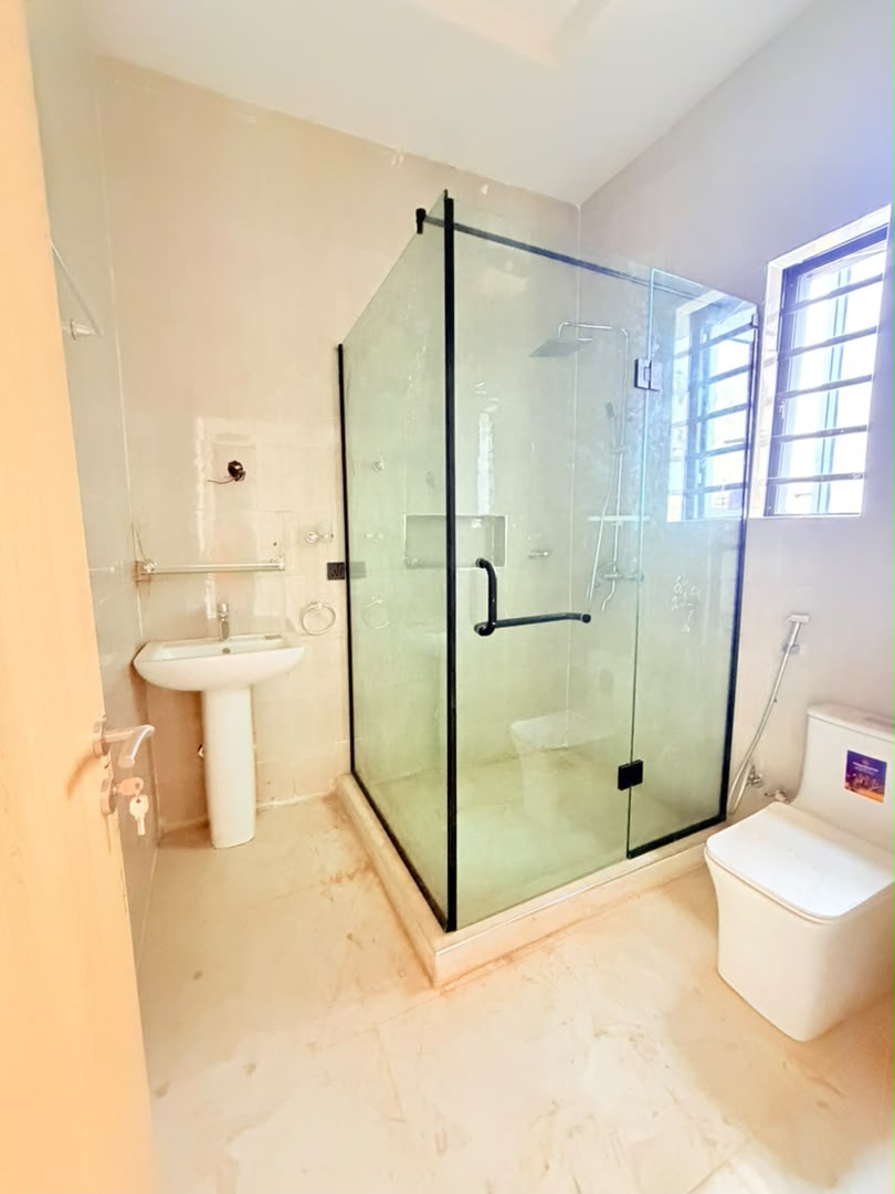 Exquisitely Built 5-Bedroom Detached Duplex with BQ, Opebi, Ikeja - Image 10