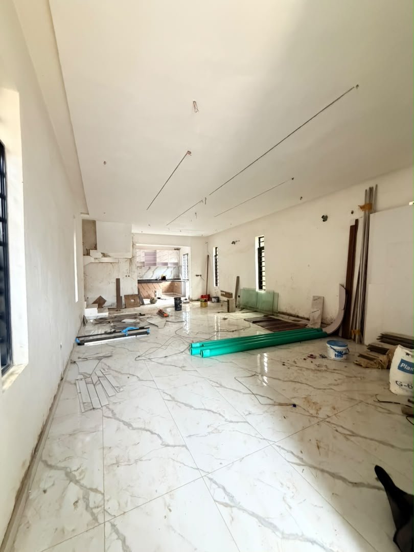 Magnificently Built 5-Bedroom Fully Detached Duplex with a Room BQ, Magodo GRA Phase 2 - Image 5