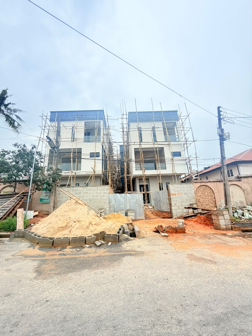 Magnificently Built 5-Bedroom Fully Detached Duplex with a Room BQ, Magodo GRA Phase 2 - Image 8