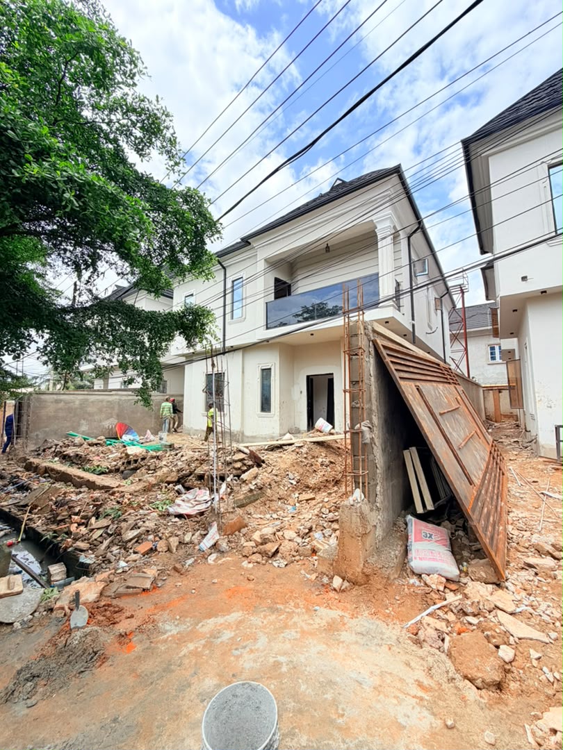 Astoundingly Built 4-Bedroom Fully Detached Duplex, Gbagada, Lagos - Image 4