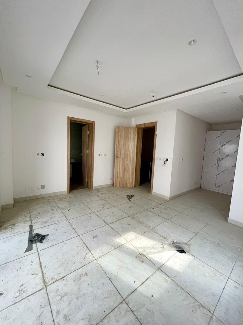 Exquisitely Built 4 Bedroom Semi-Detached Duplex with BQ, Opebi, Ikeja - Image 14