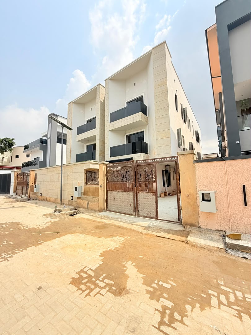 Gorgeously Finished Spacious 4-Bedroom Semi-Detached Duplex with a BQ and an Elevator, Ikeja GRA, Lagos - Image 11