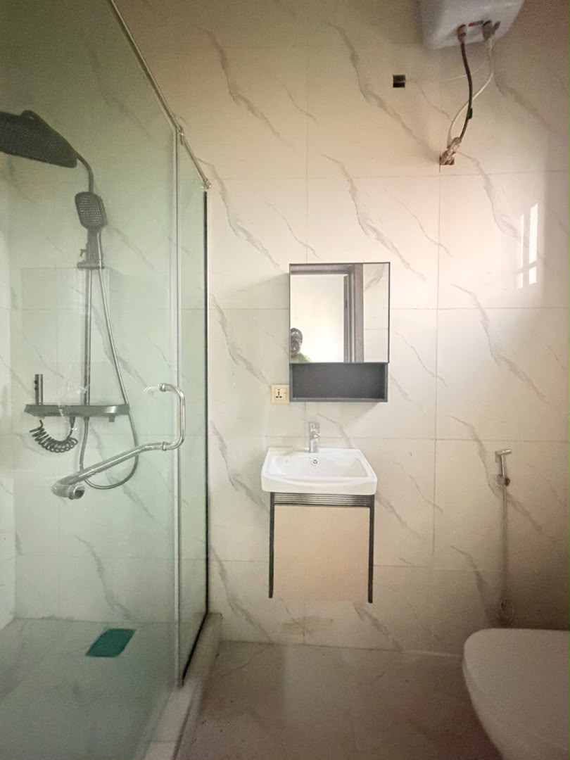 Nicely Built 4 Bedroom Apartment with a BQ, Ikeja GRA, Lagos - Image 9