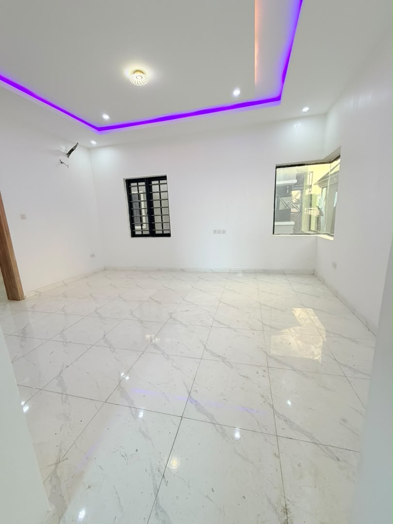 Magnificently Built 5 Bedroom Fully Detached Duplex with a Room BQ, Magodo GRA Phase 2 - Image 14