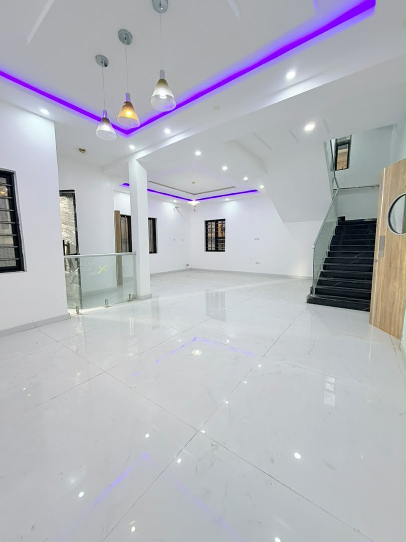 Magnificently Built 5 Bedroom Fully Detached Duplex with a Room BQ, Magodo GRA Phase 2 - Image 15