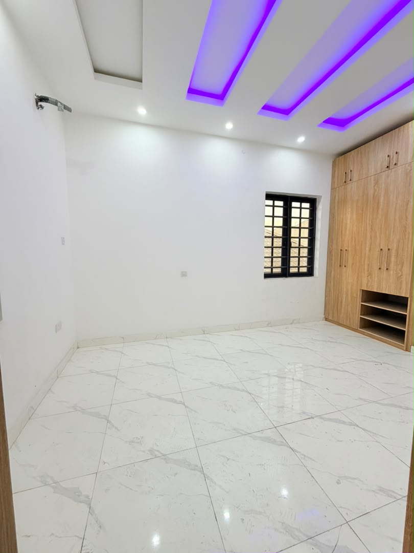 Magnificently Built 5 Bedroom Fully Detached Duplex with a Room BQ, Magodo GRA Phase 2 - Image 18