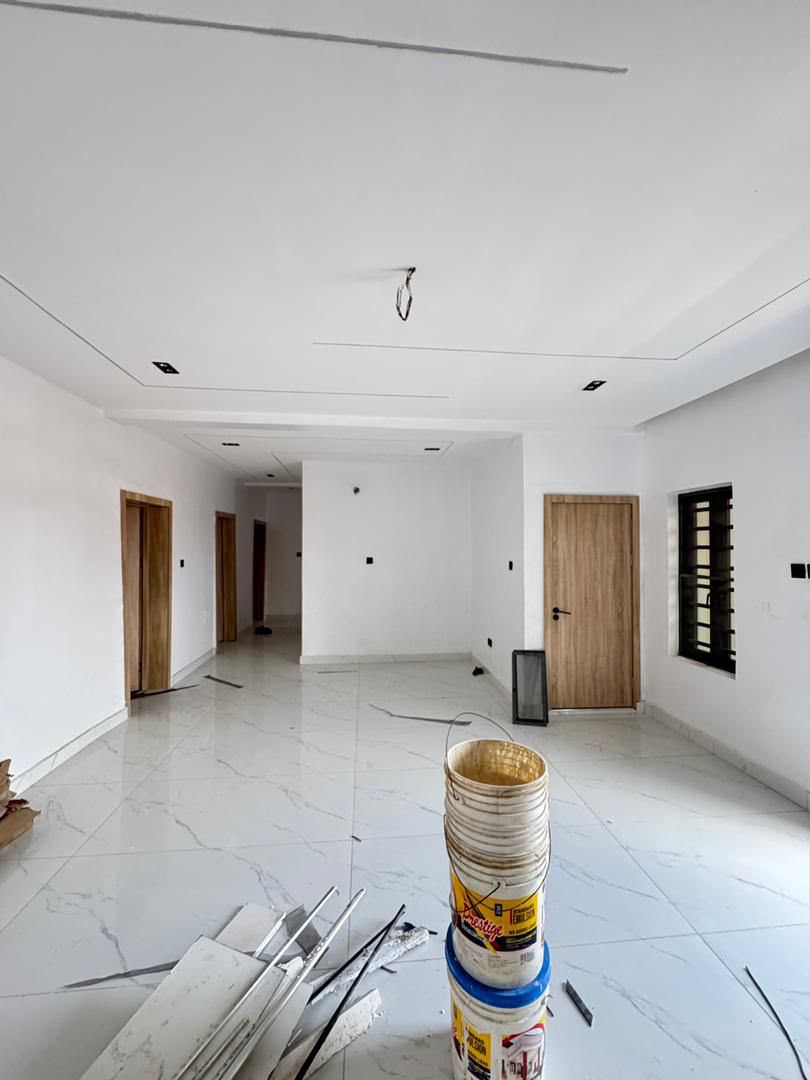 Lovely Built 3 Bedroom Apartment, Yaba - Image 13
