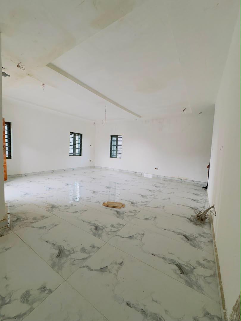 Magnificently Built 6 Bedroom Fully Detached Duplex with a Room BQ, Magodo GRA Phase 2 - Image 10