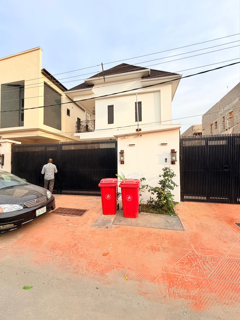 Newly Built 4 Bedroom Fully Detached Duplex with a Room BQ, Surulere, Lagos - Image 13