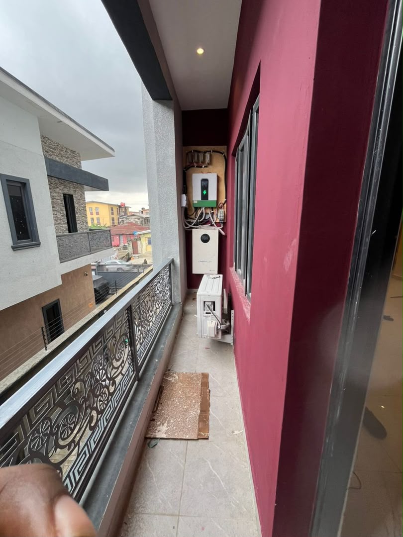 Aesthetically Pleasing 3 Bedroom Apartment, Gbagada - Image 15