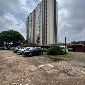 Magnificently Built 3 Bedroom Apartment, Eric Moore, Surulere
