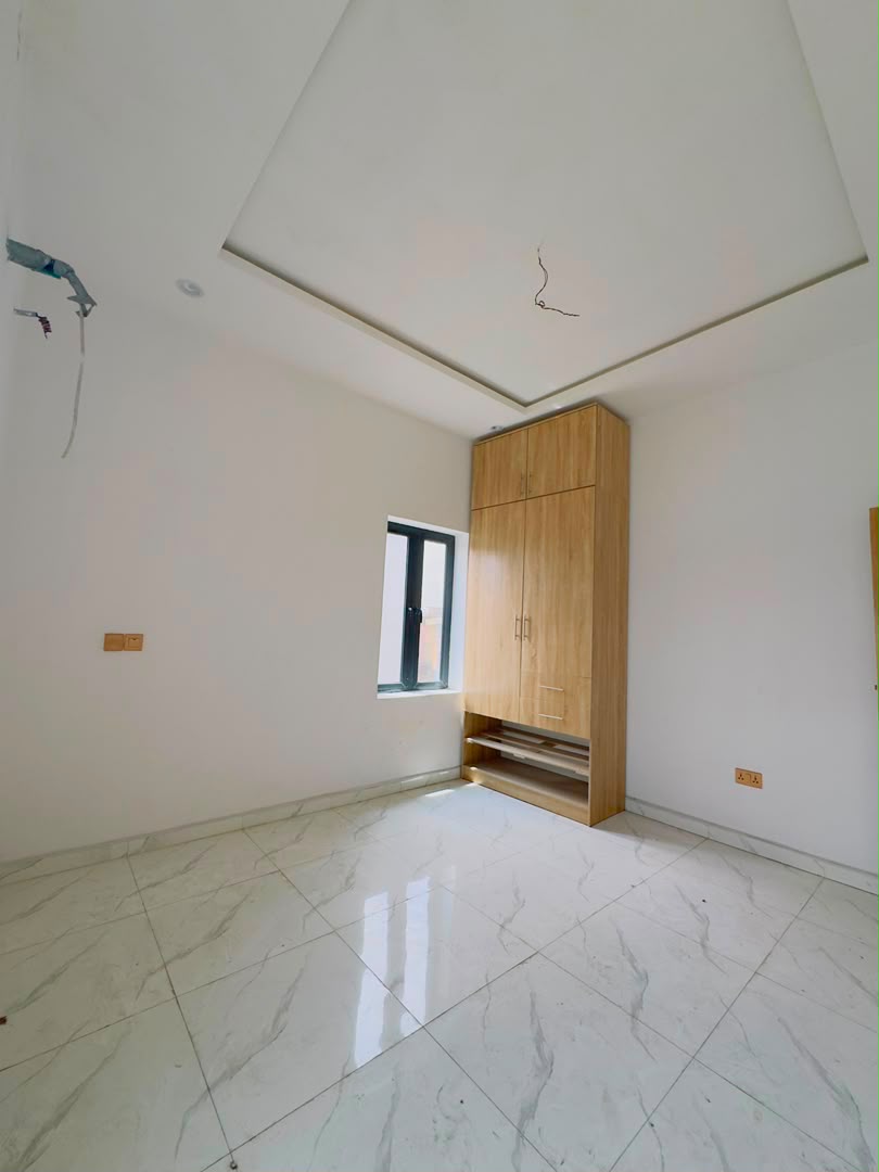 Spaciously Built 2 Bedroom Apartment, Surulere, Lagos - Image 5