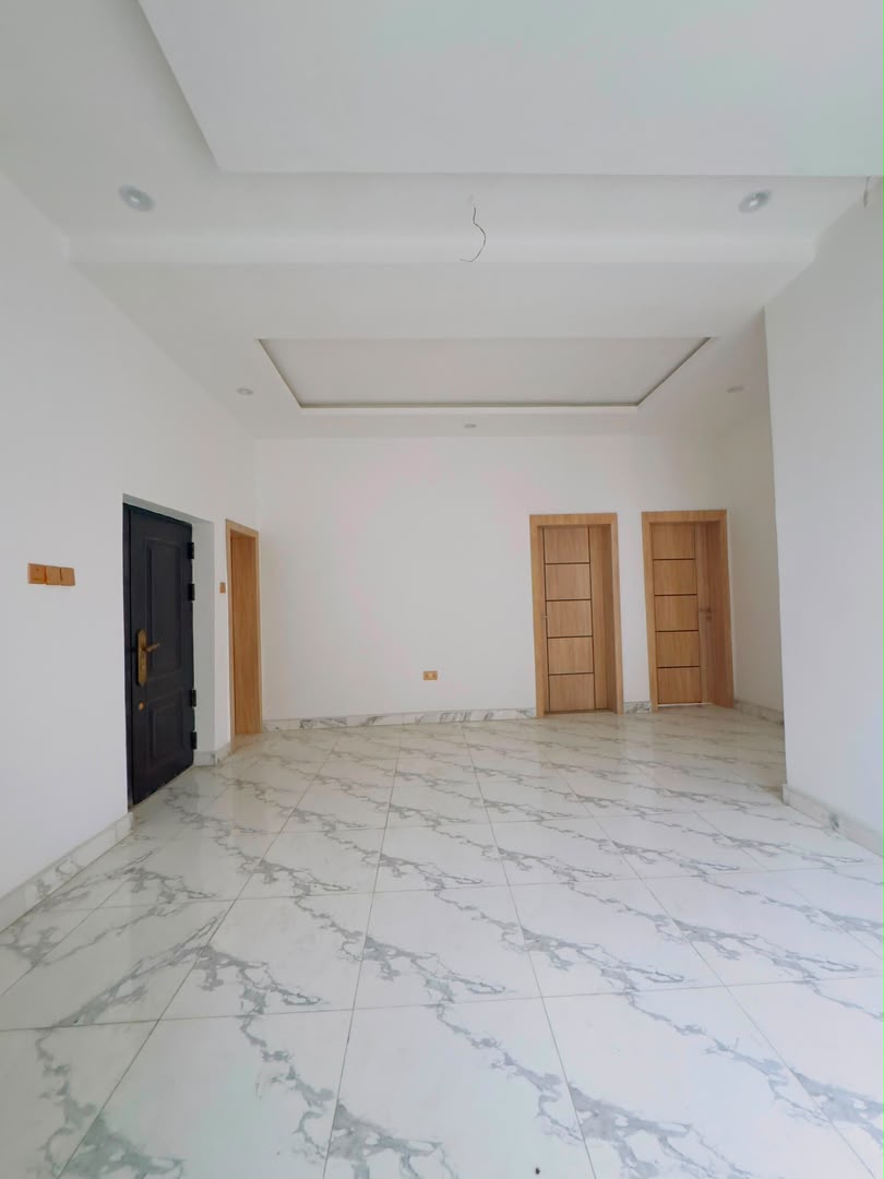 Spaciously Built 2 Bedroom Apartment, Surulere, Lagos - Image 4