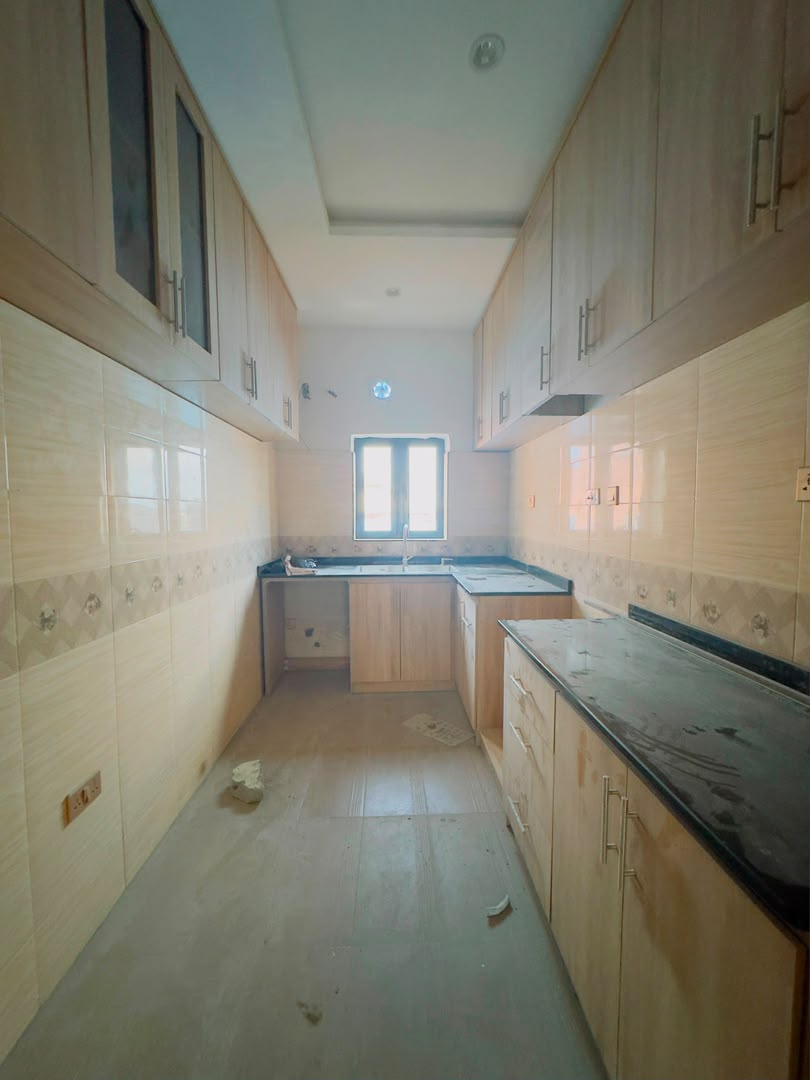 Spaciously Built 2 Bedroom Apartment, Surulere, Lagos - Image 2
